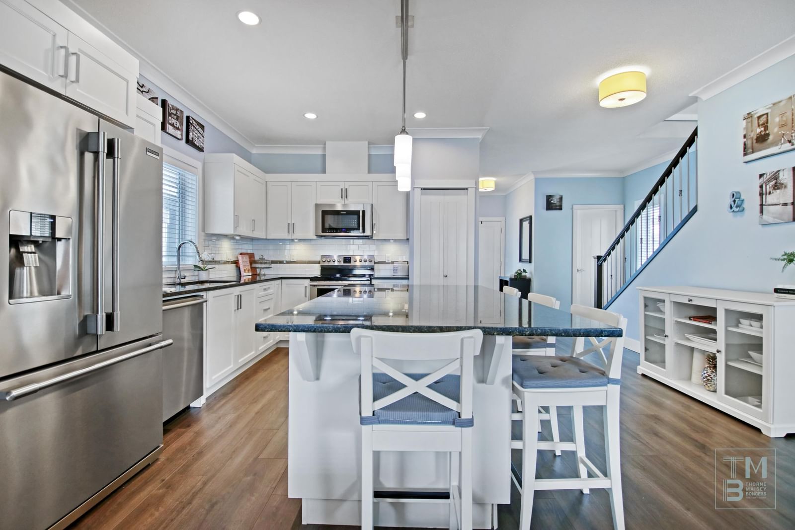 Listing Image 11