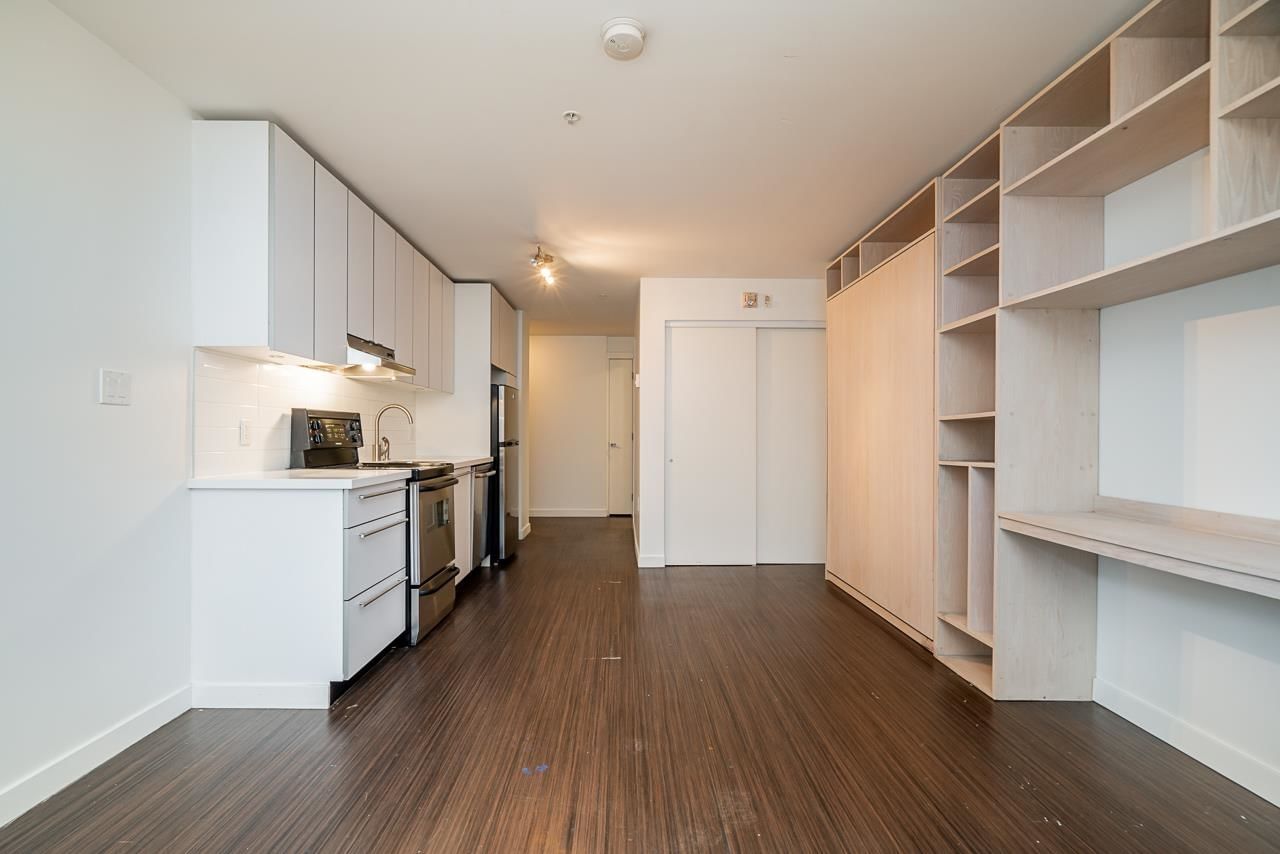 Listing Image 14