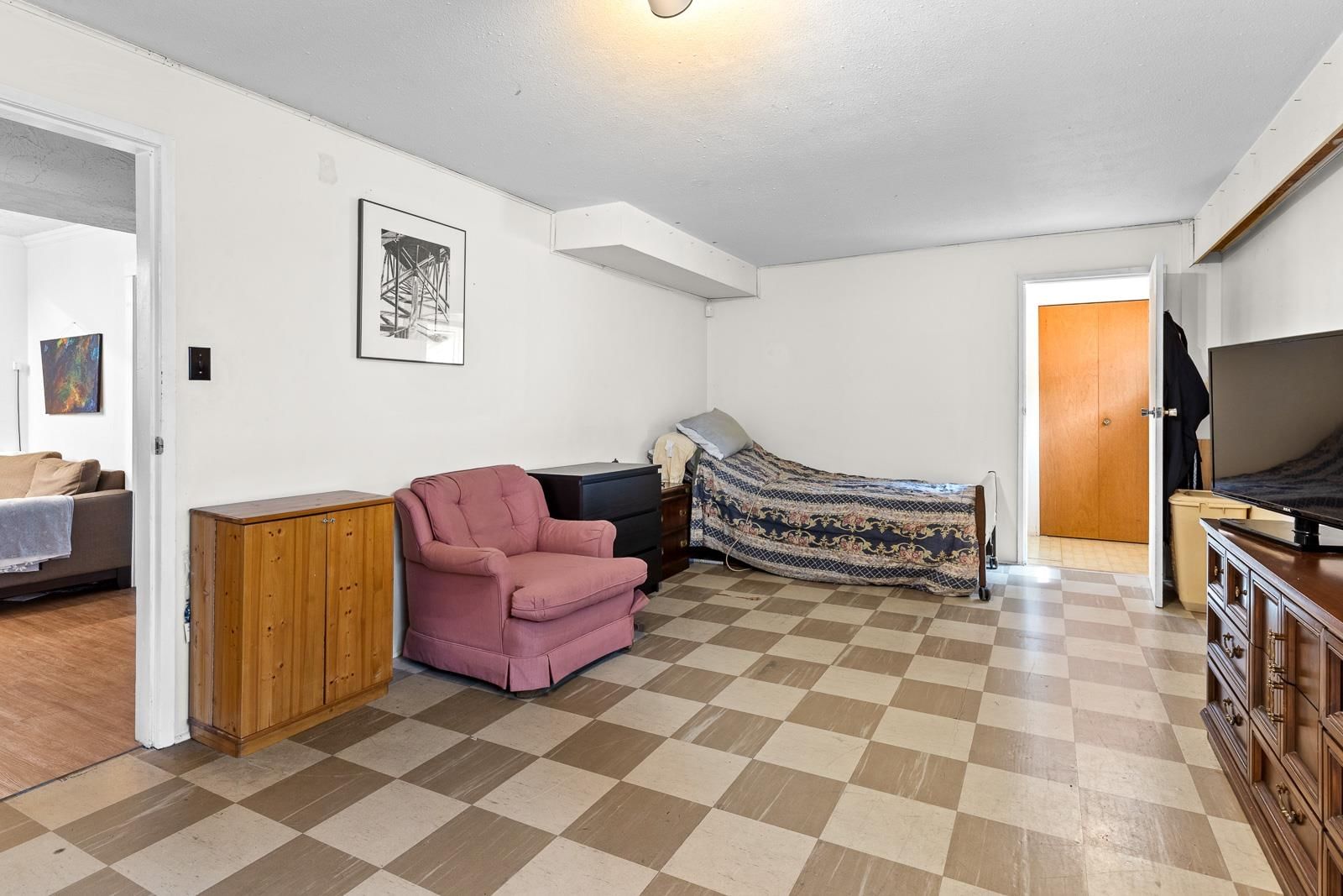 Listing Image 27