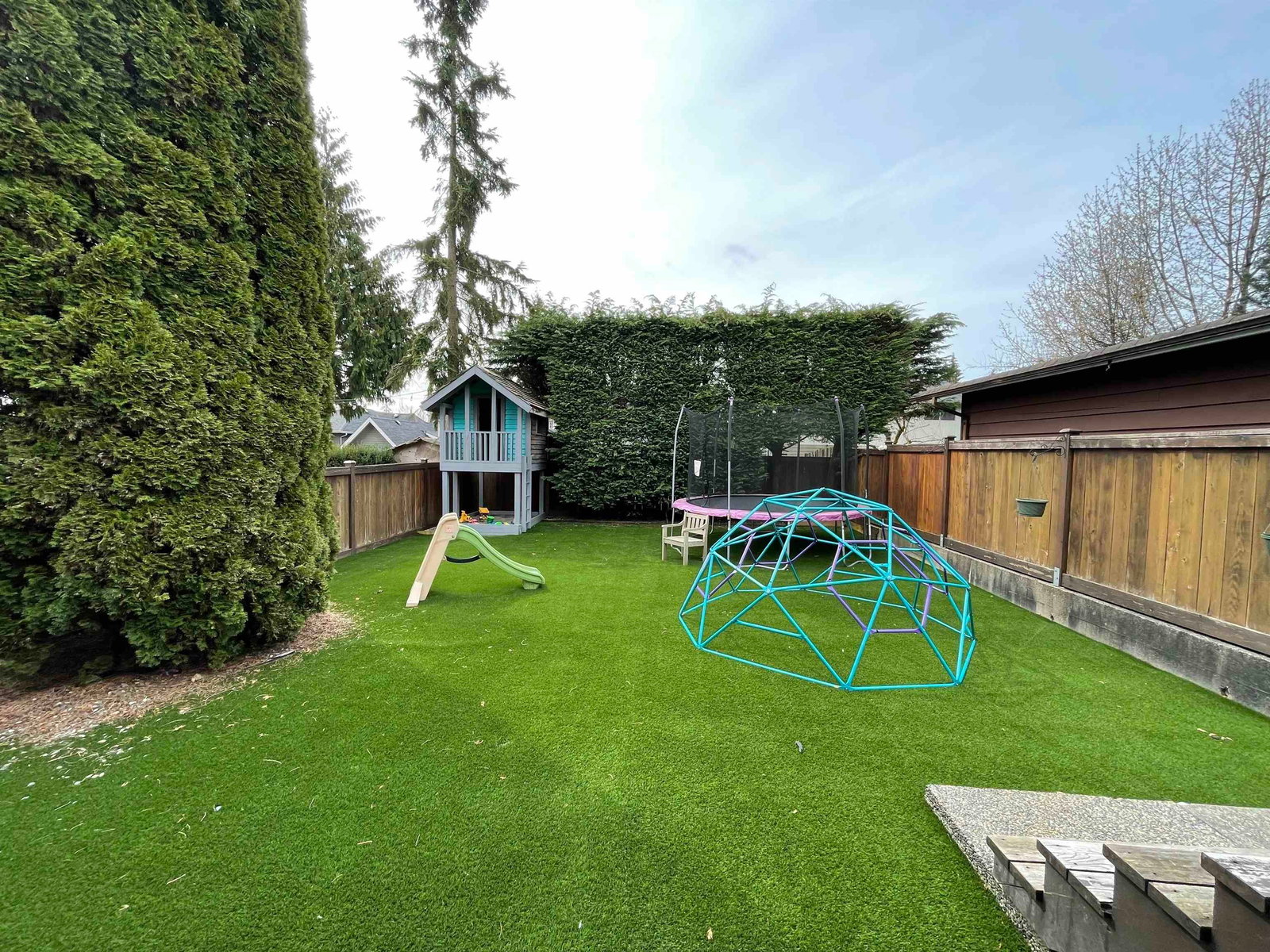 Listing Image 12
