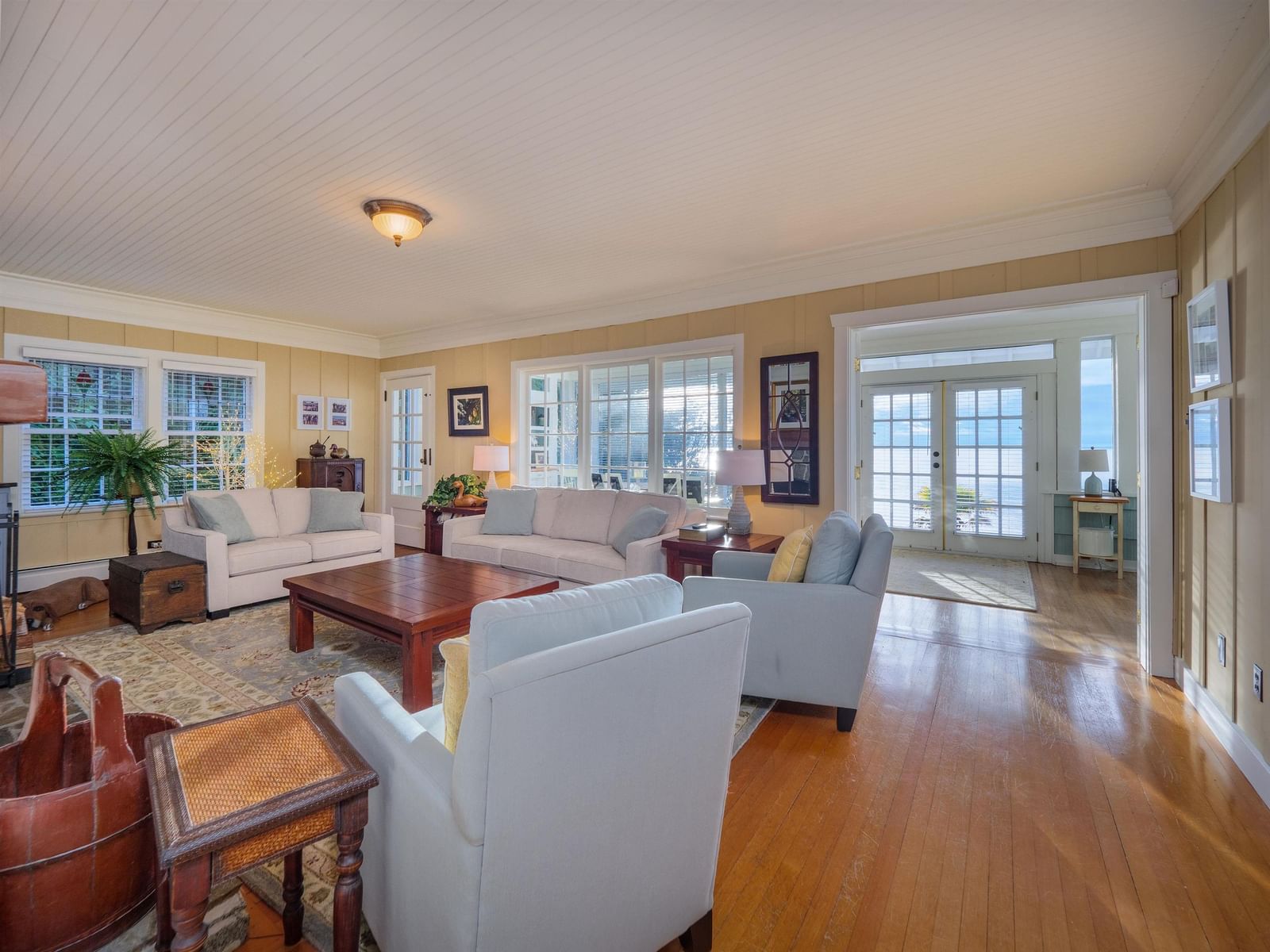 Listing Image 12
