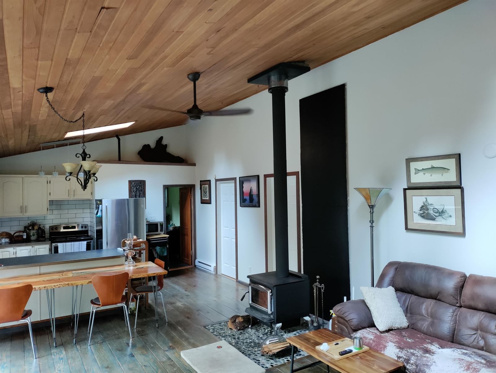 Listing Image 6