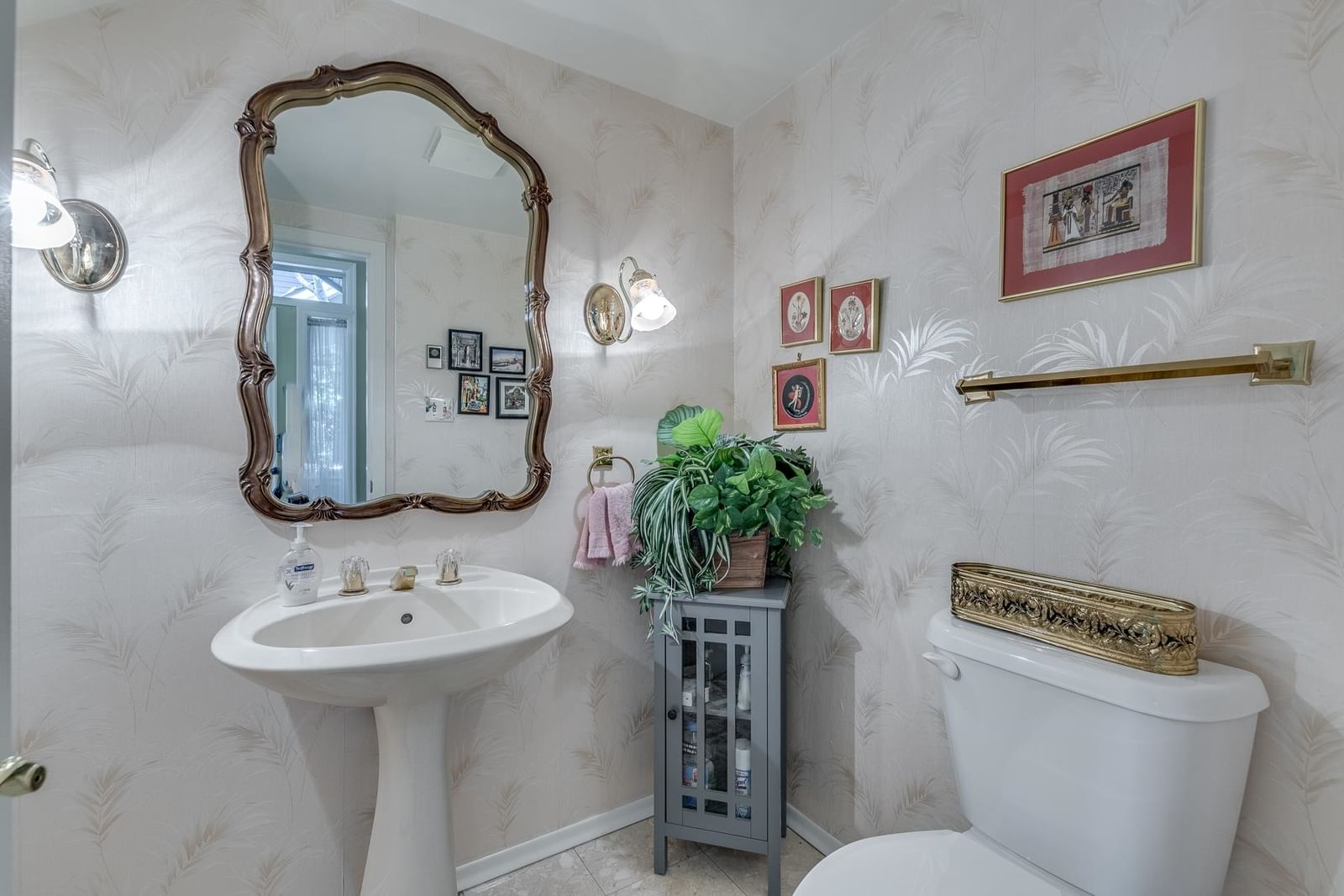 Listing Image 10