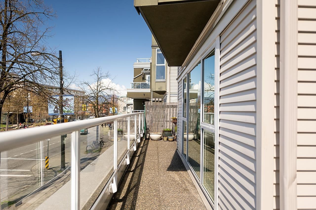 Listing Image 9