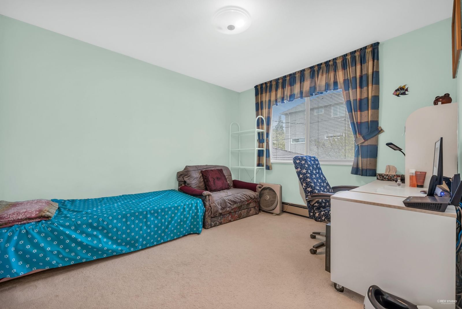 Listing Image 9