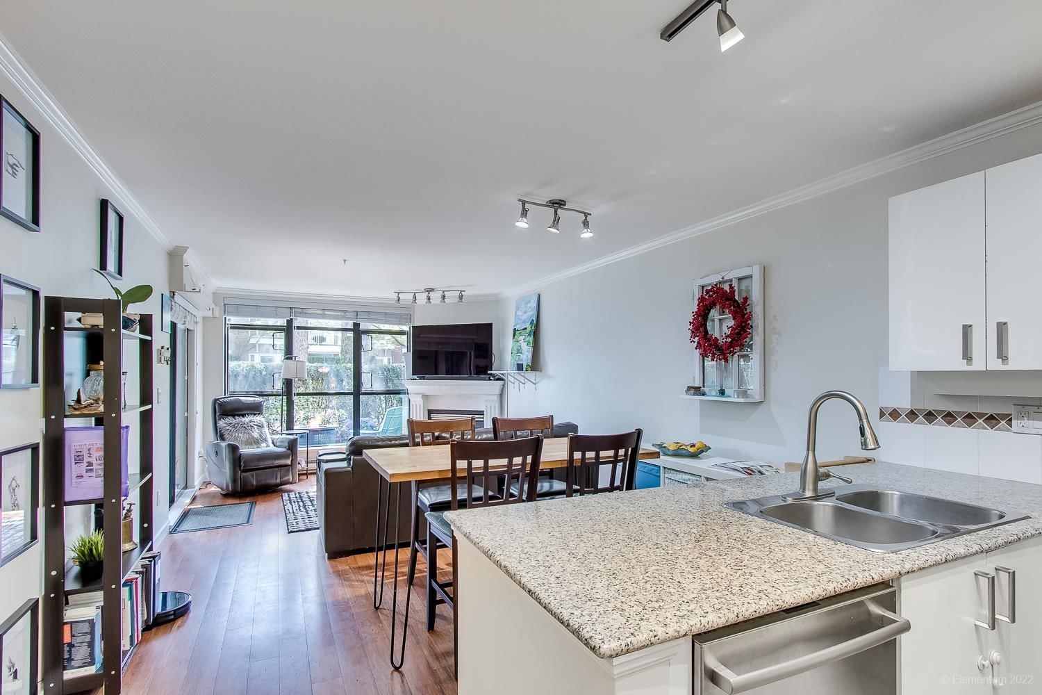 Listing Image 10