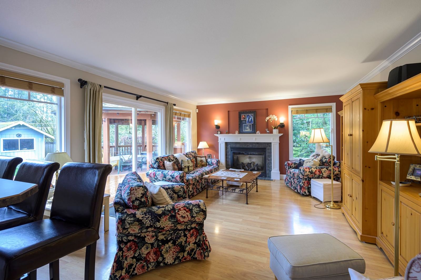 Listing Image 11