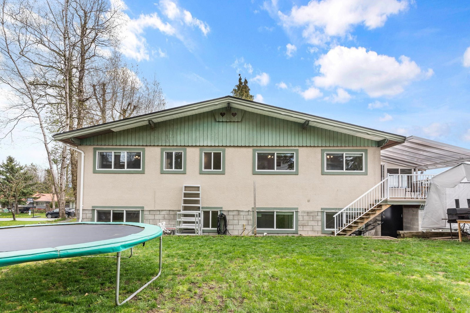 Listing Image 24