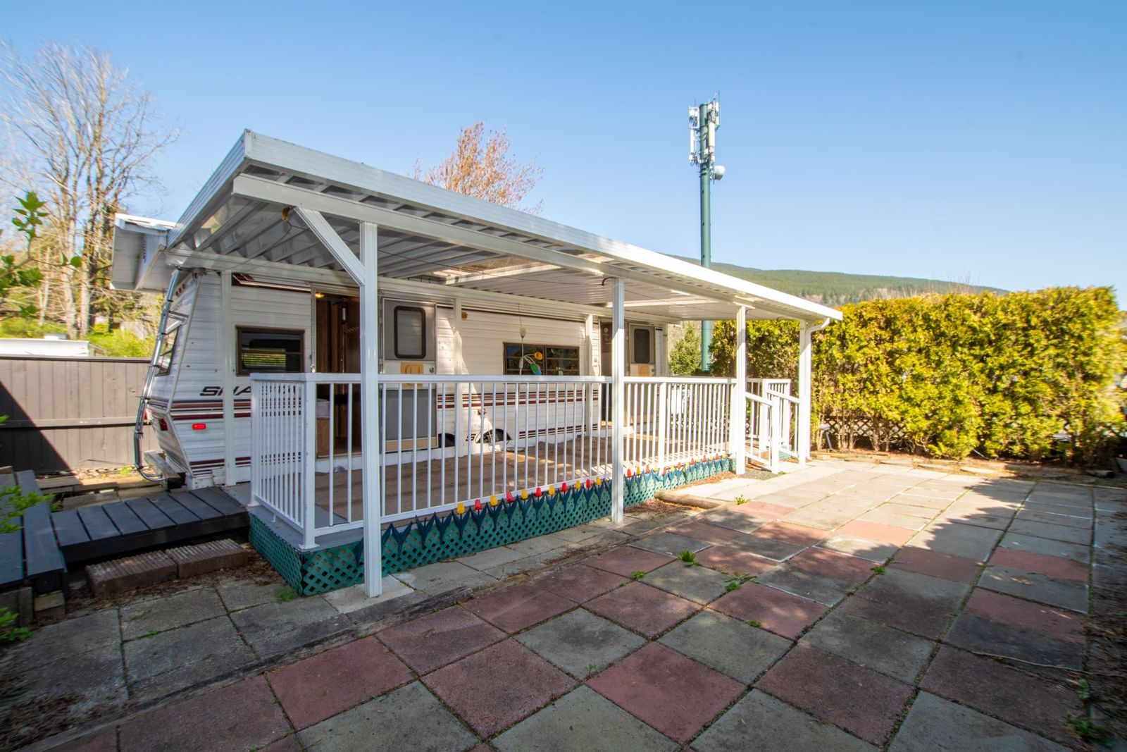 Listing Image 5