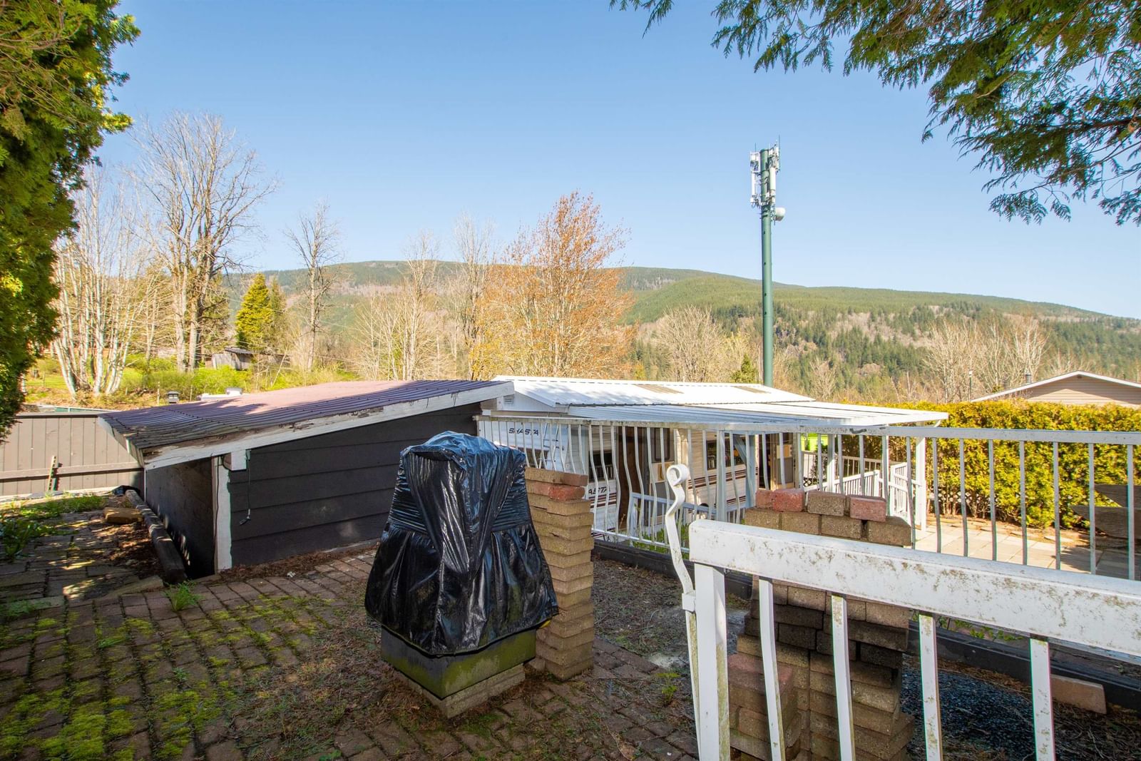 Listing Image 6