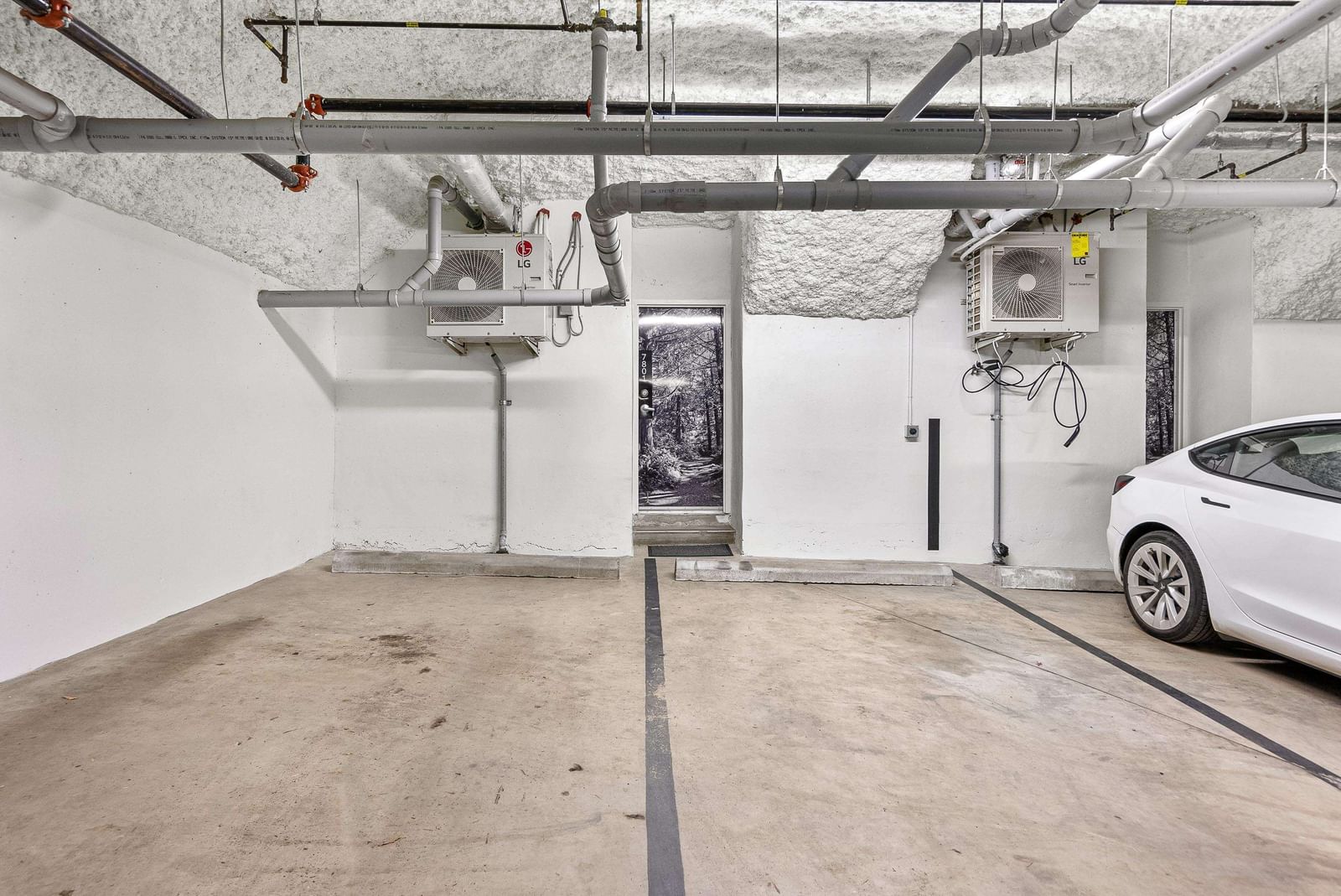 Listing Image 30
