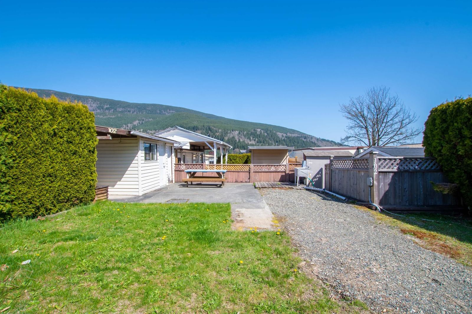 Listing Image 8