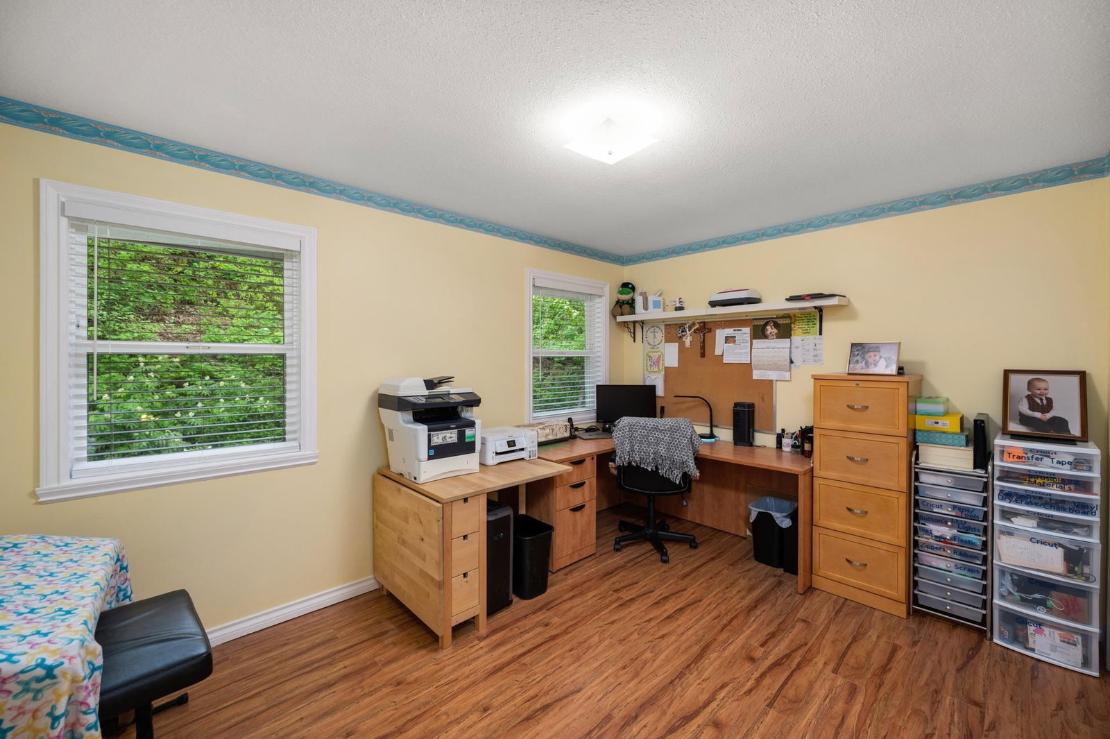 Listing Image 19