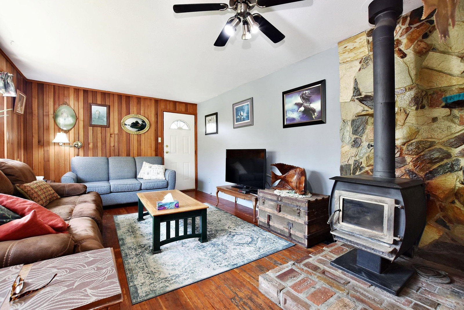 Listing Image 9