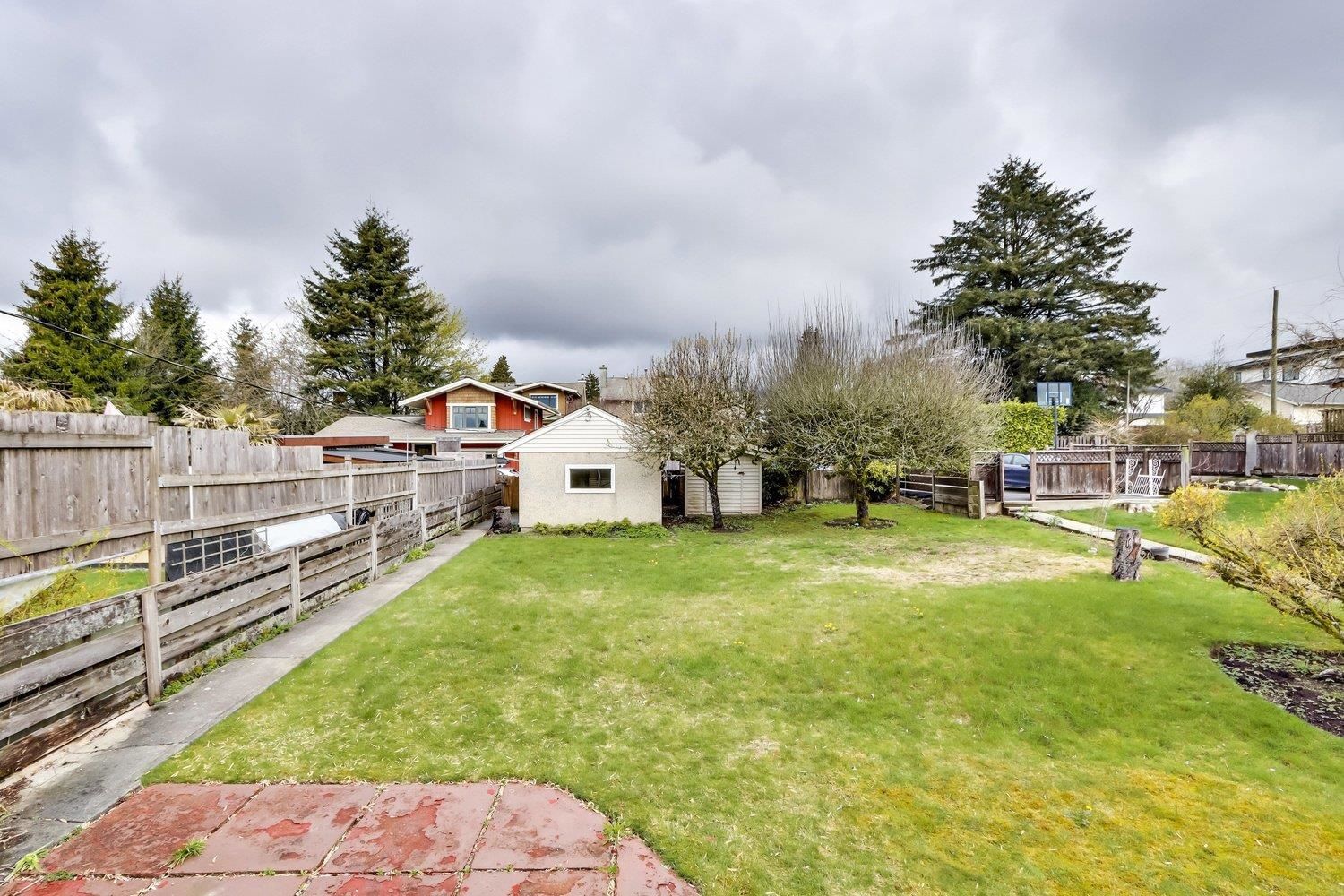 Listing Image 12