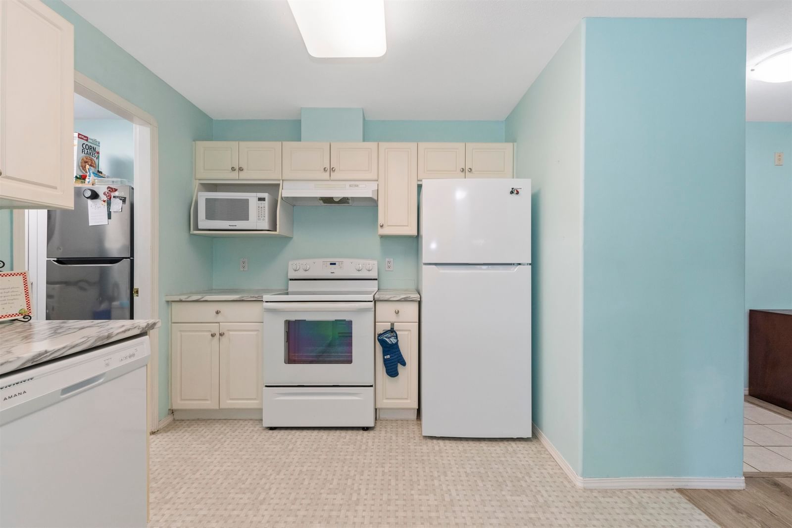 Listing Image 14