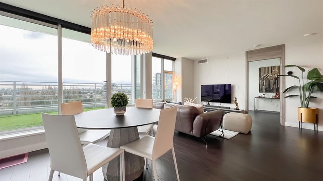 1212 - 8800 Hazelbridge Way