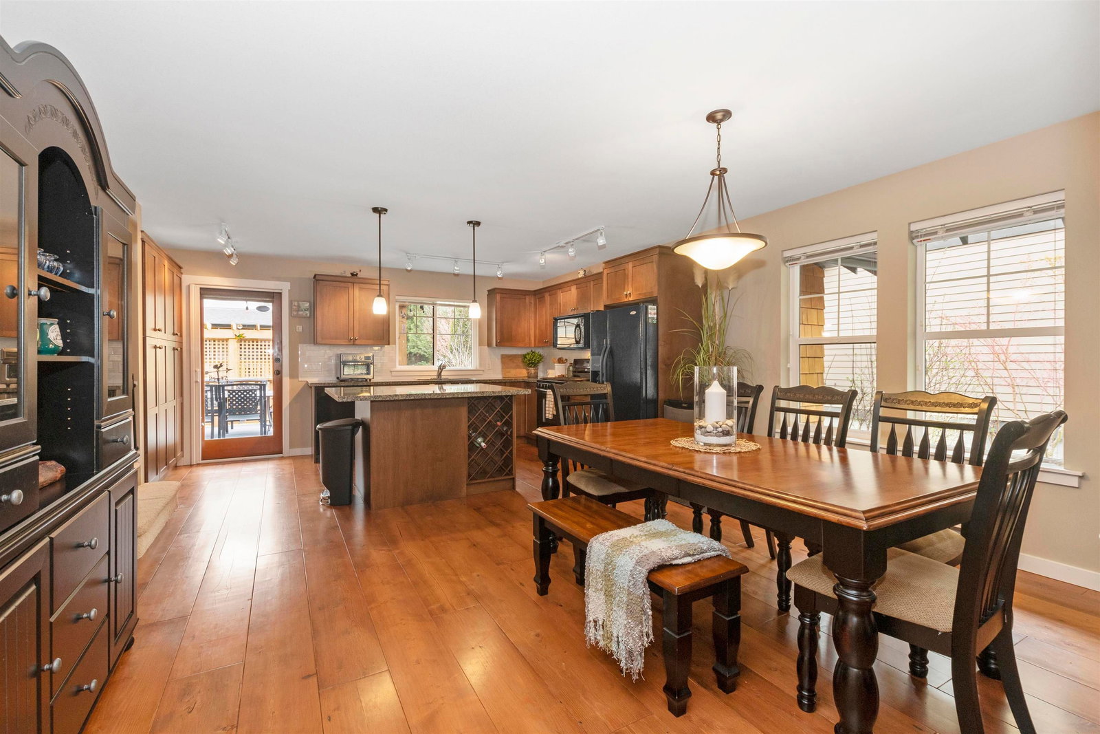 Listing Image 13