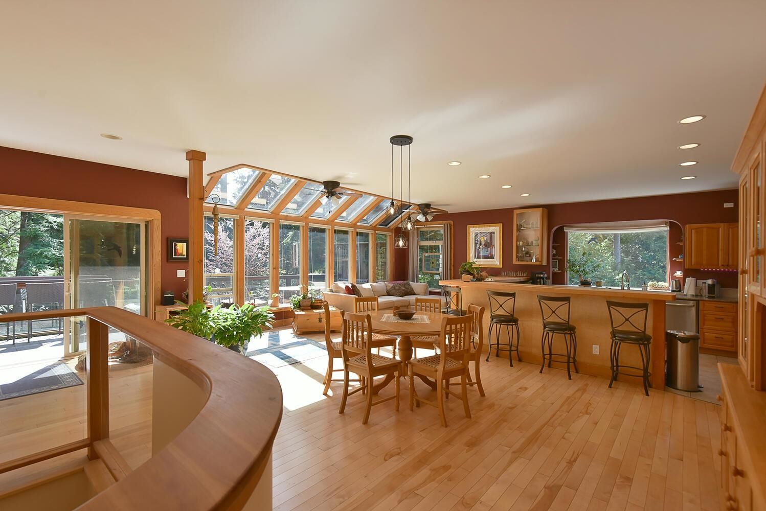 Listing Image 8