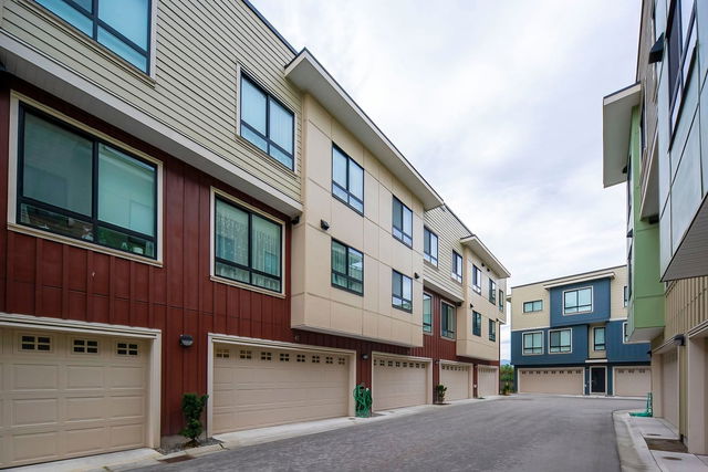 41 - 10233 River Drive