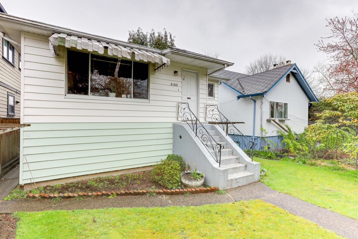 Listing Image 1