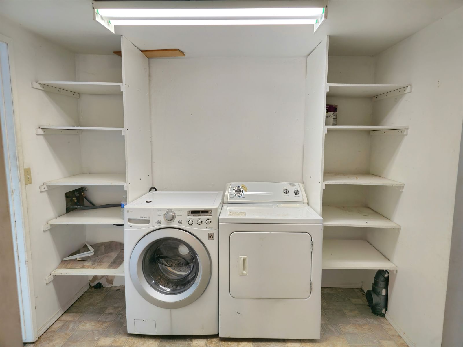 Listing Image 16