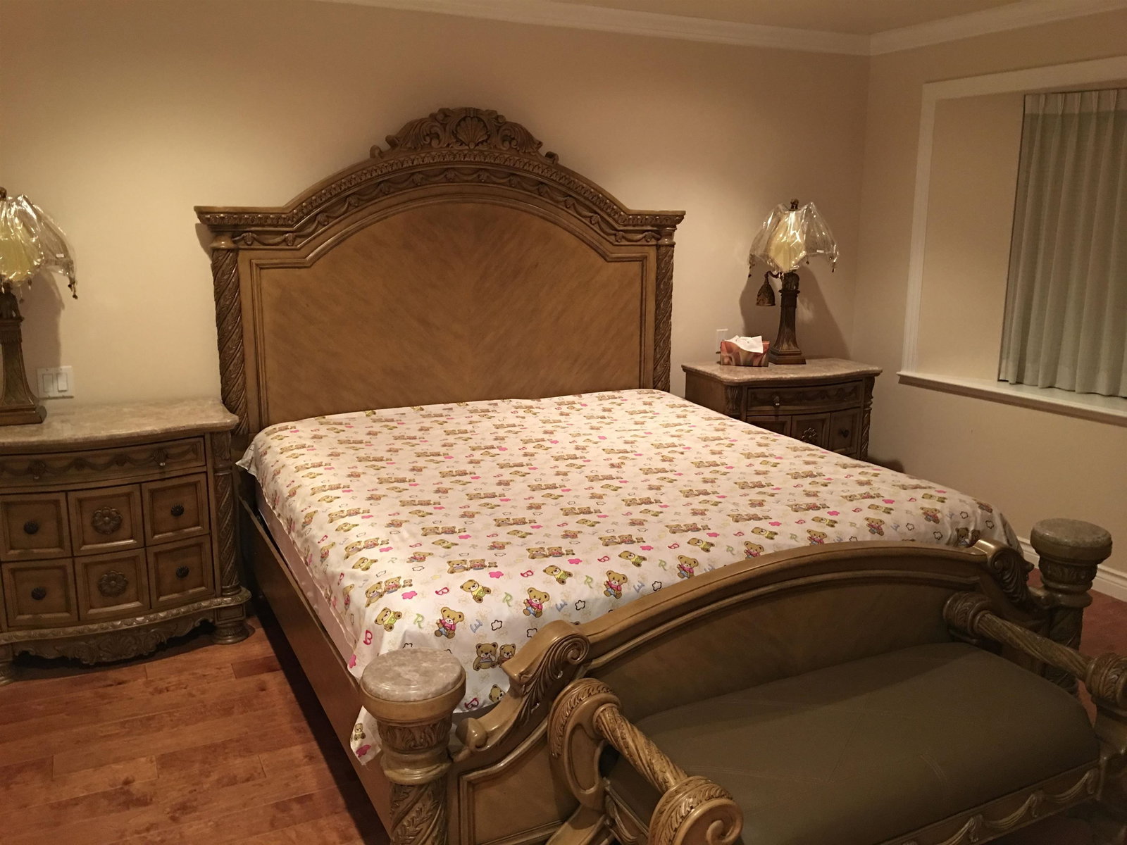 Listing Image 12