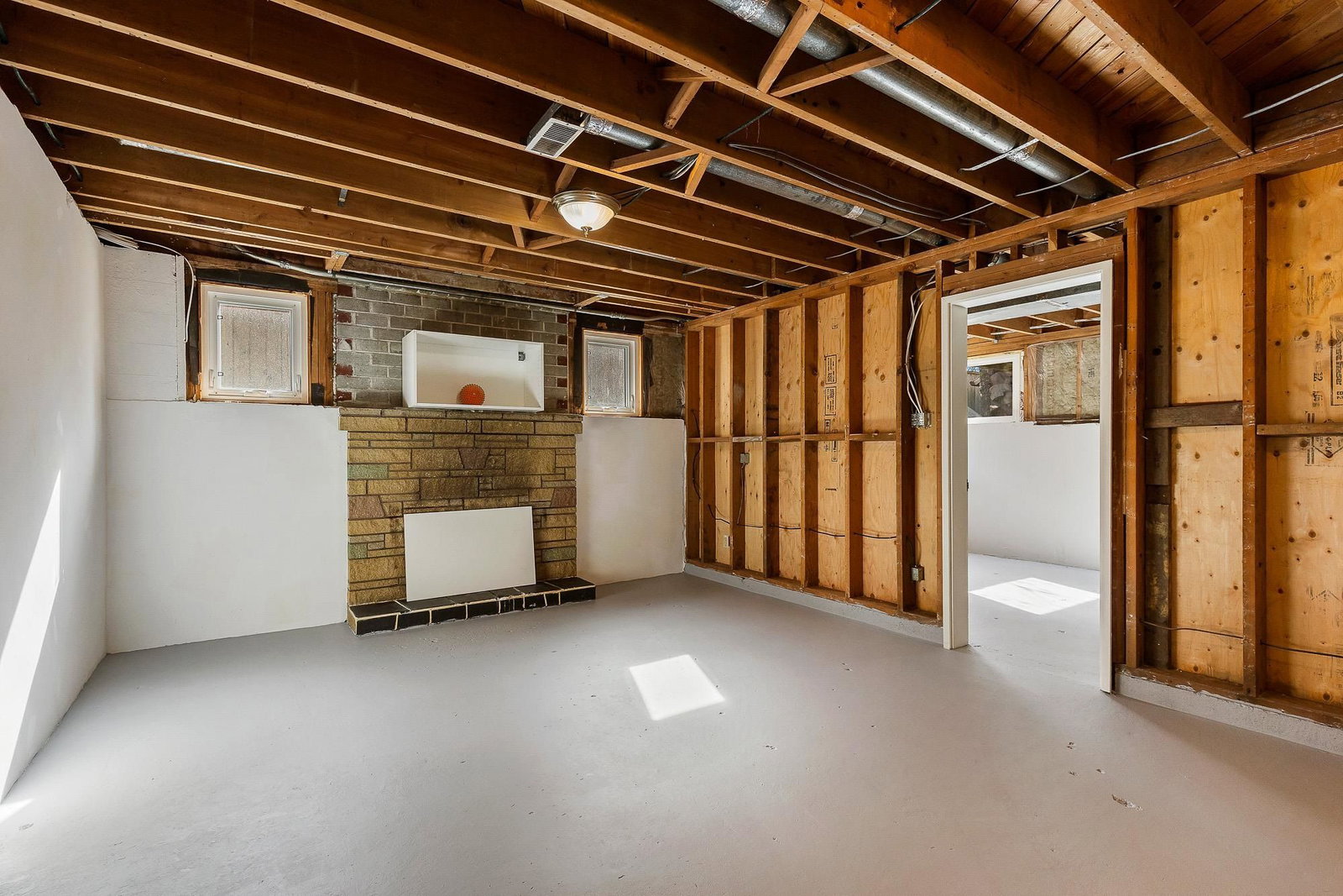 Listing Image 22