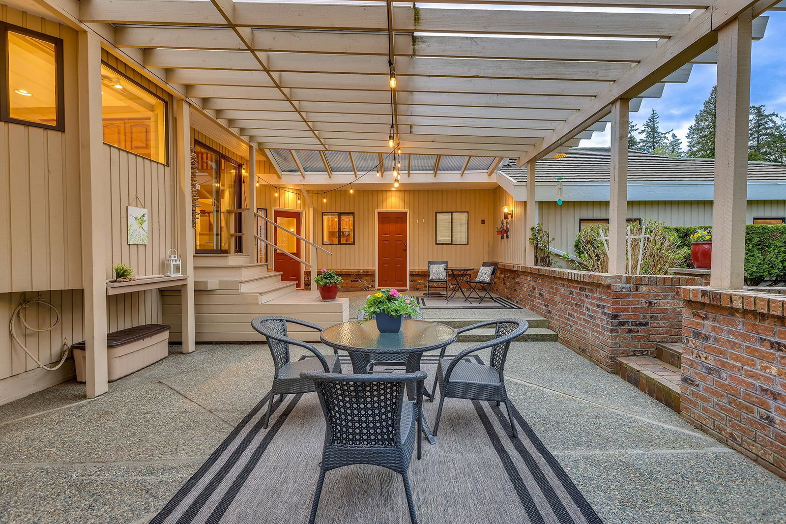 Listing Image 11
