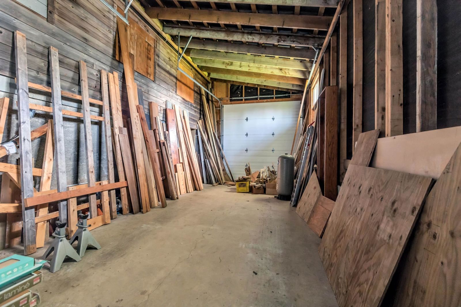 Listing Image 12