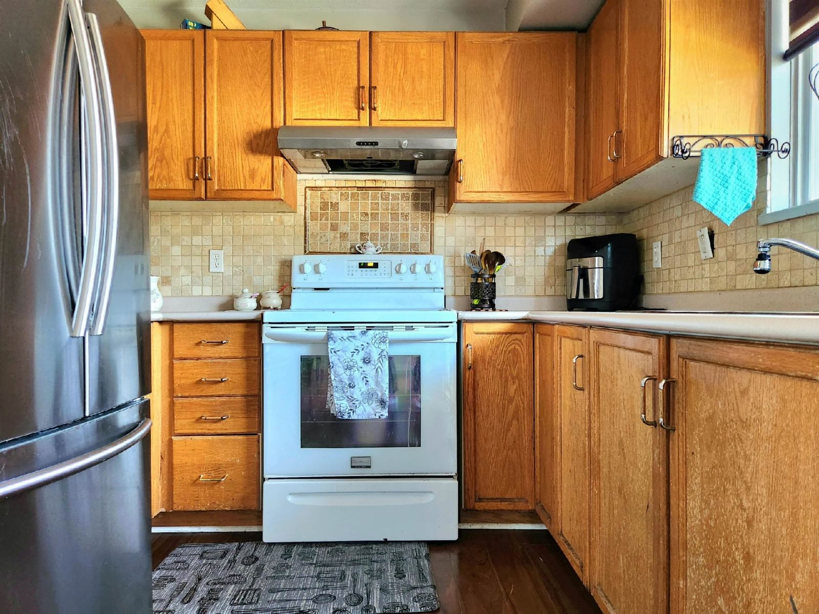 Listing Image 8