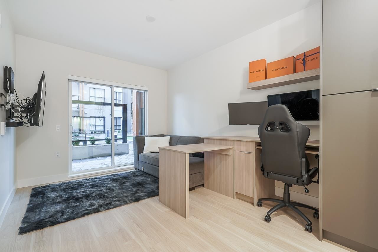 Listing Image 5