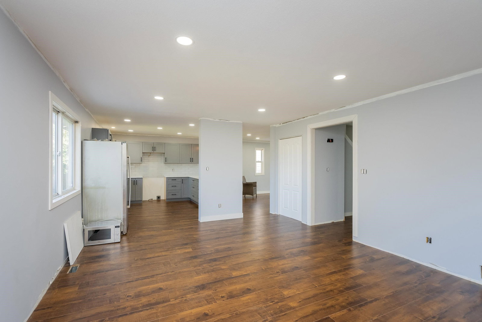 Listing Image 16