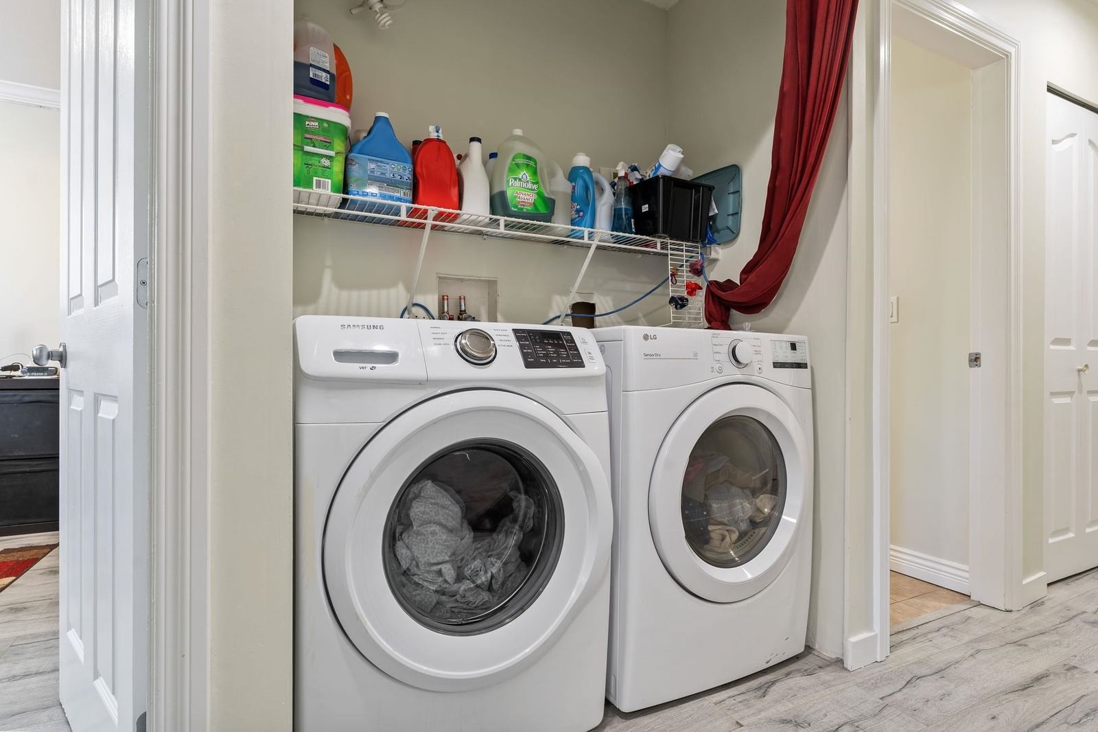 Listing Image 19