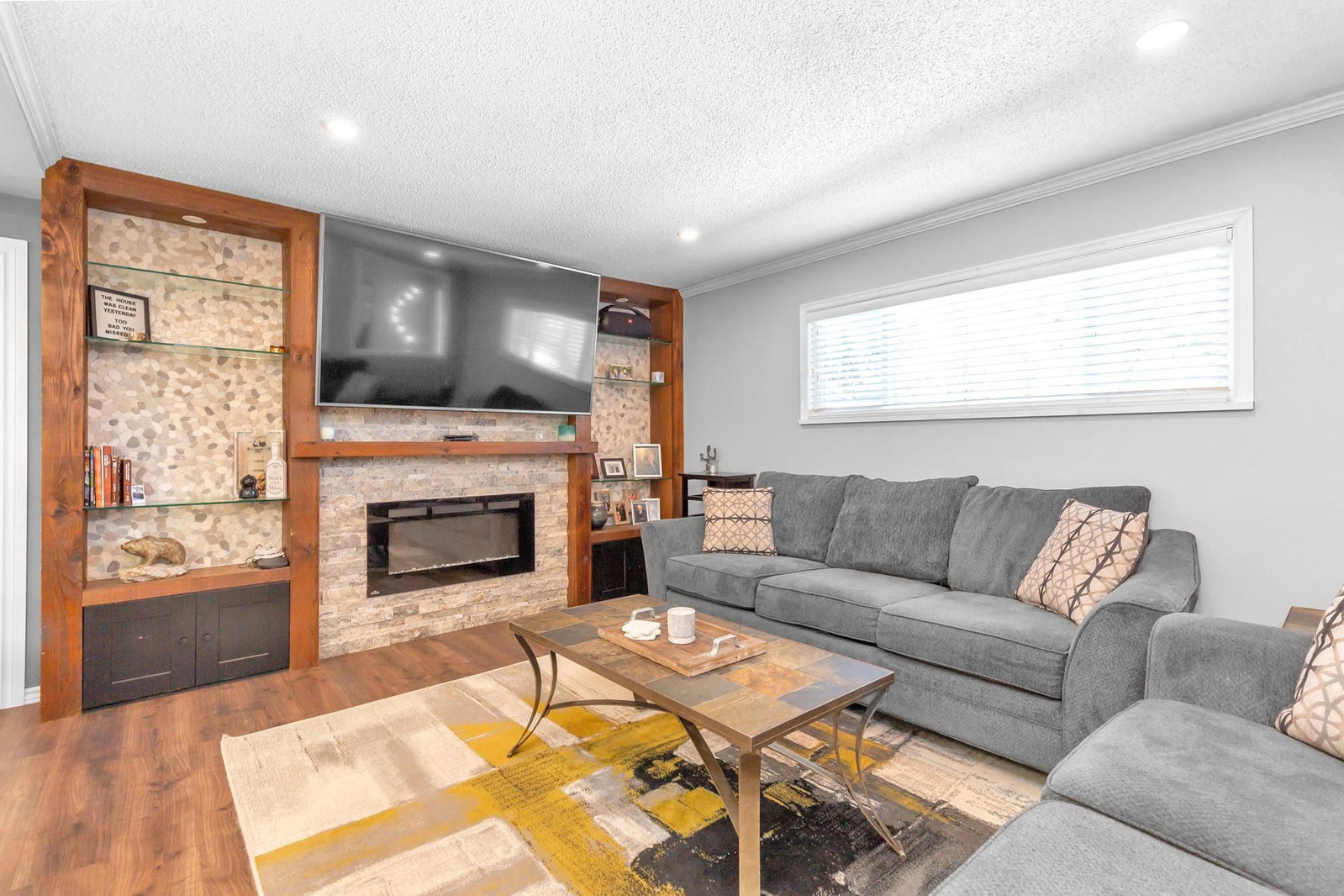 Listing Image 14