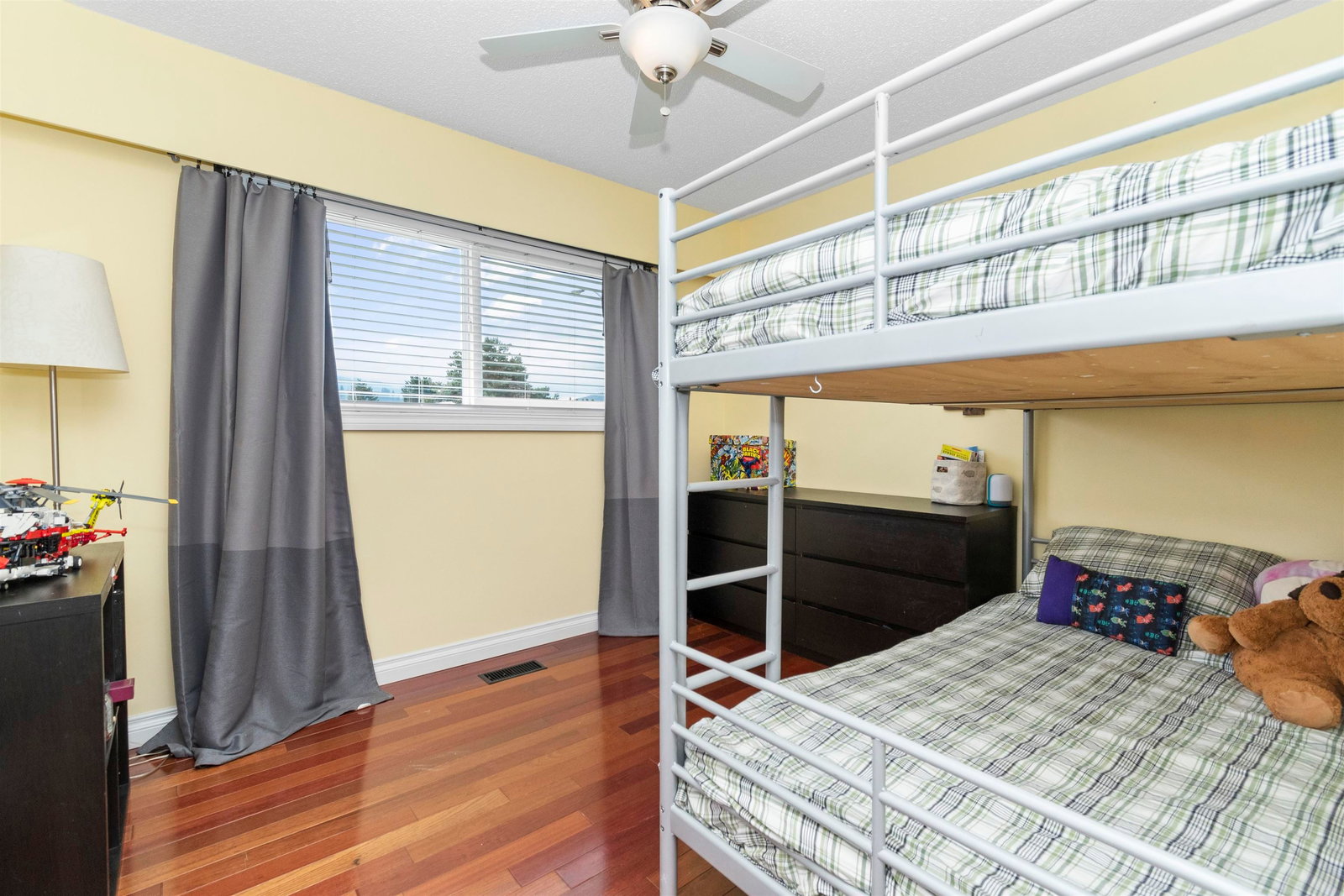 Listing Image 21
