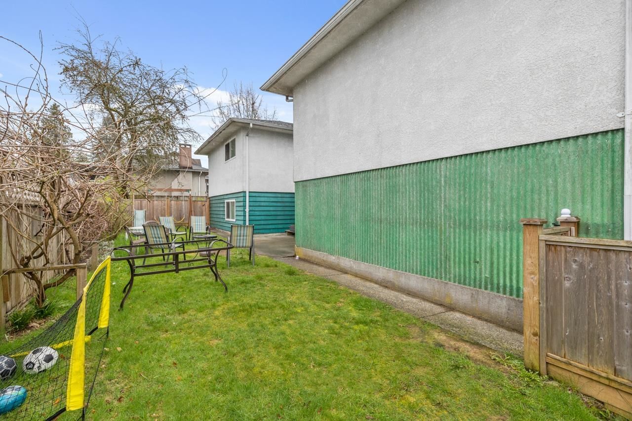 Listing Image 9