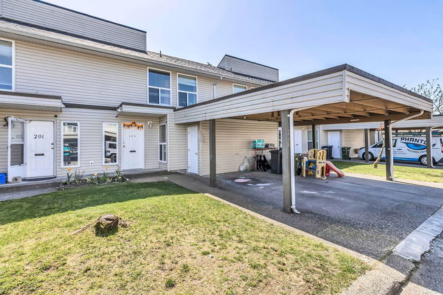 200 - 32550 Maclure Road