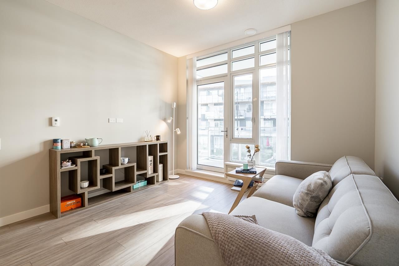 Listing Image 12