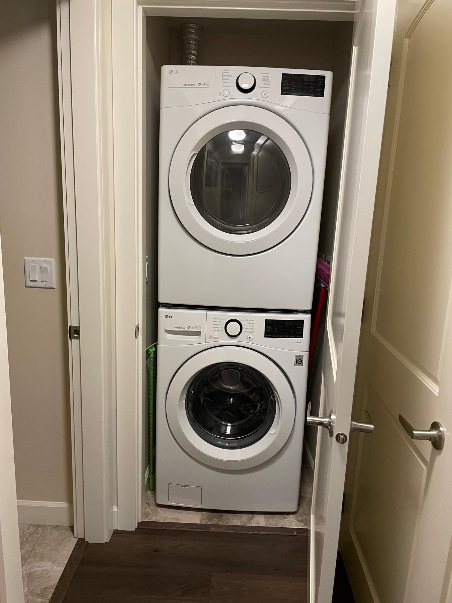 Listing Image 21