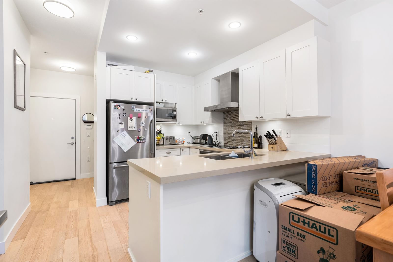 Listing Image 14