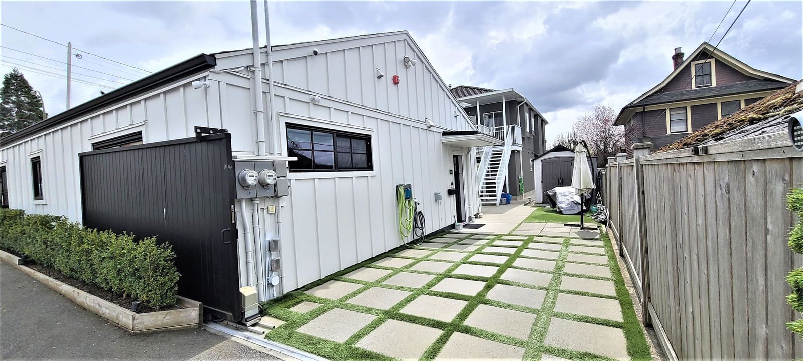 Listing Image 22