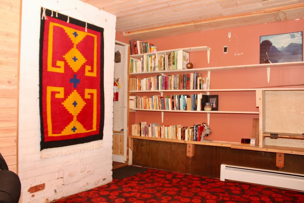 Listing Image 18