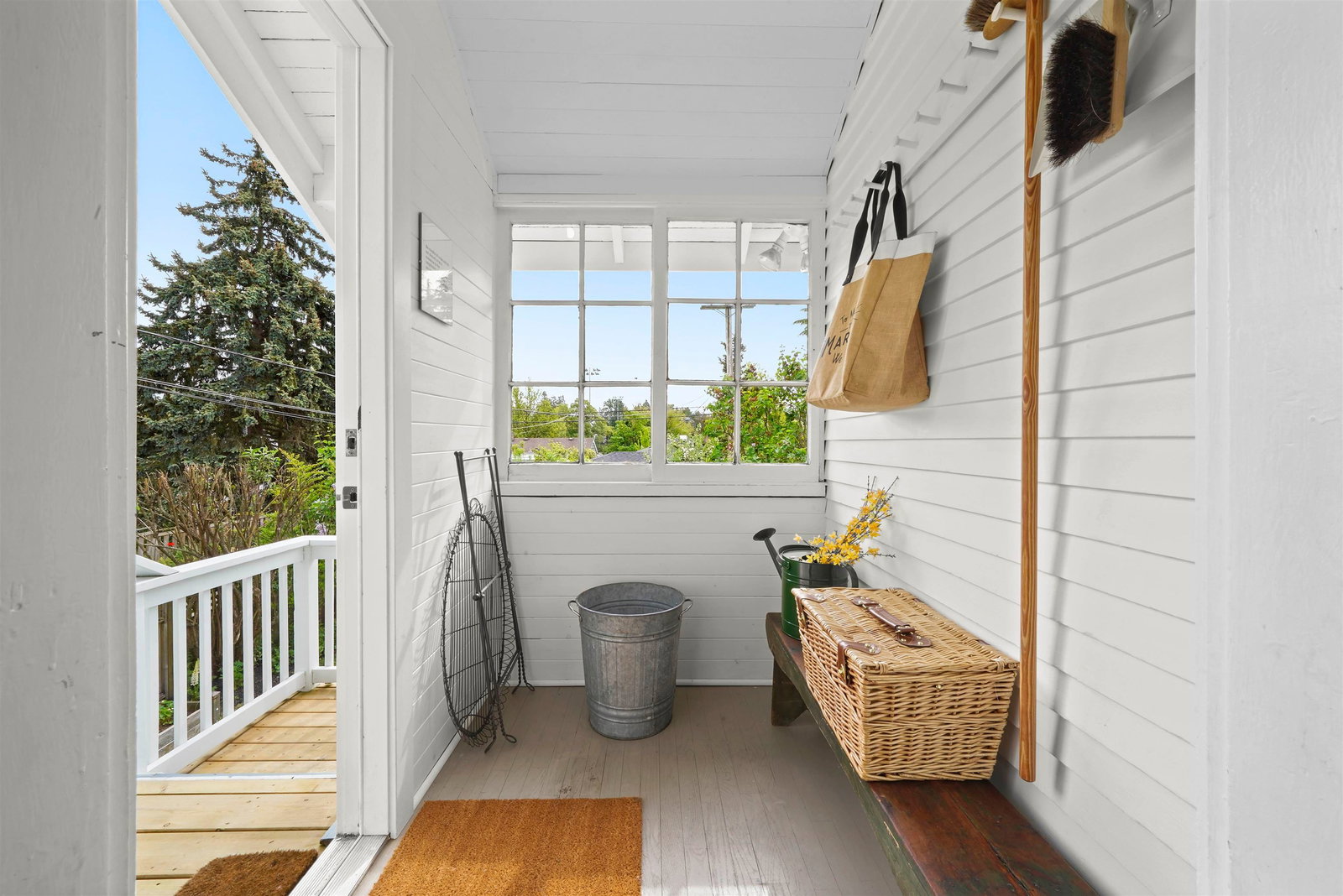 Listing Image 14