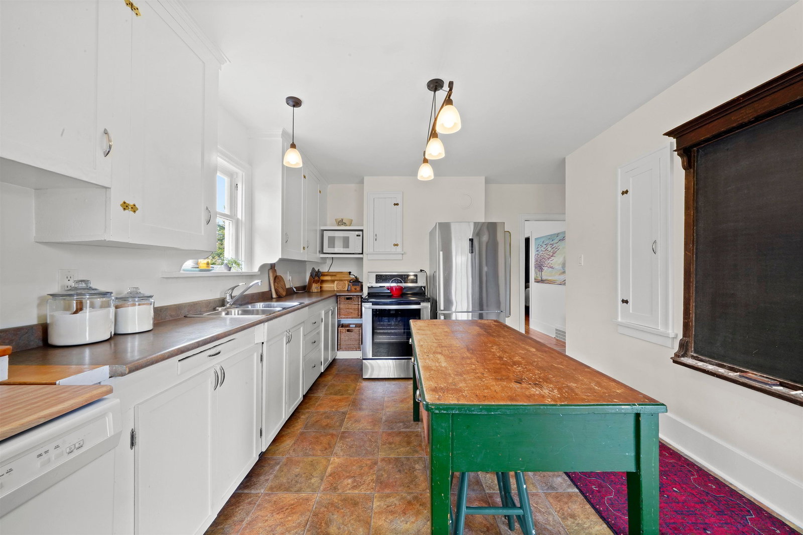 Listing Image 9