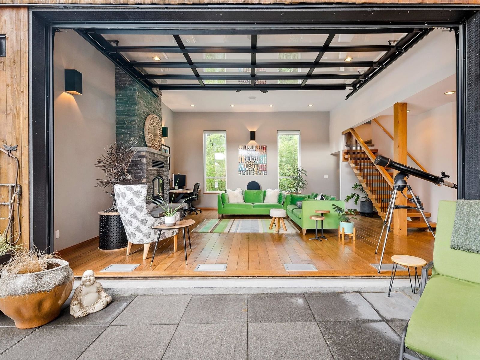 Listing Image 10