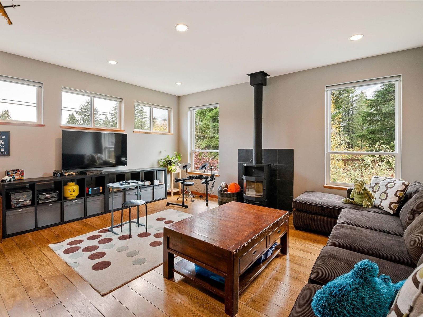 Listing Image 15
