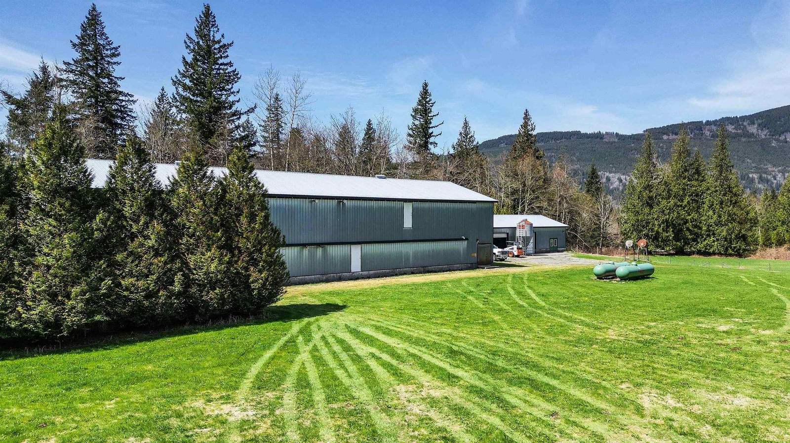 Listing Image 32