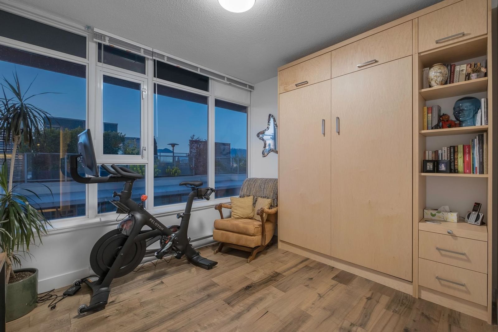 Listing Image 21
