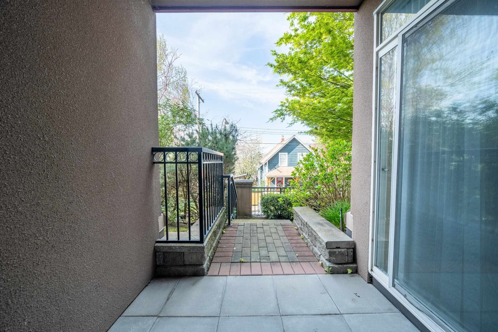 Listing Image 16